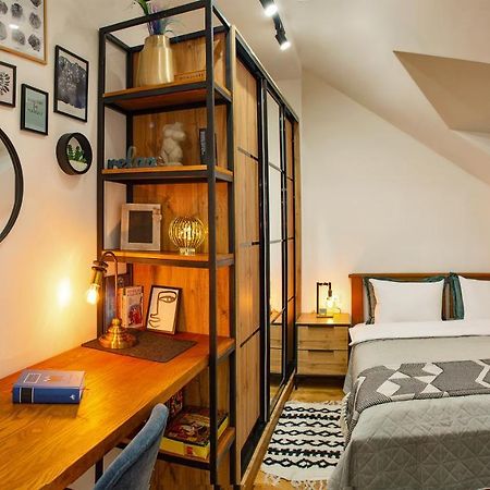 Old Town Loft Apartments Kamianets Podilskyi Bagian luar foto